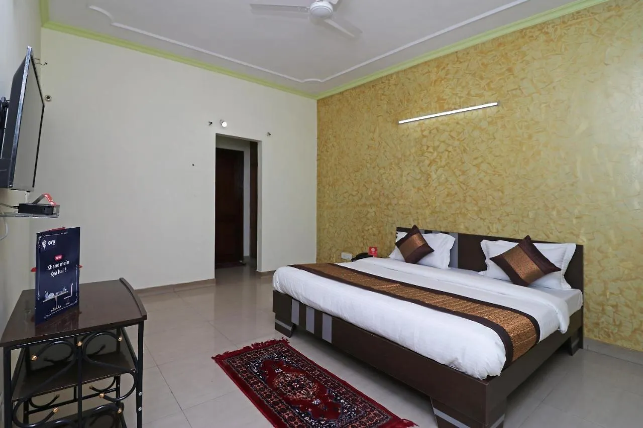 Oyo 10071 Go Rooms Sector 45 Gurgaon